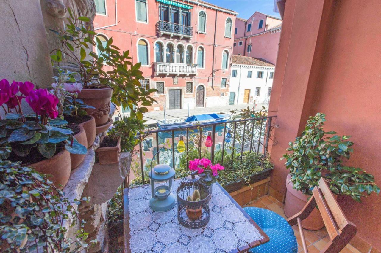 CA CAMMELLO private terrace&canal view Venezia Esterno foto