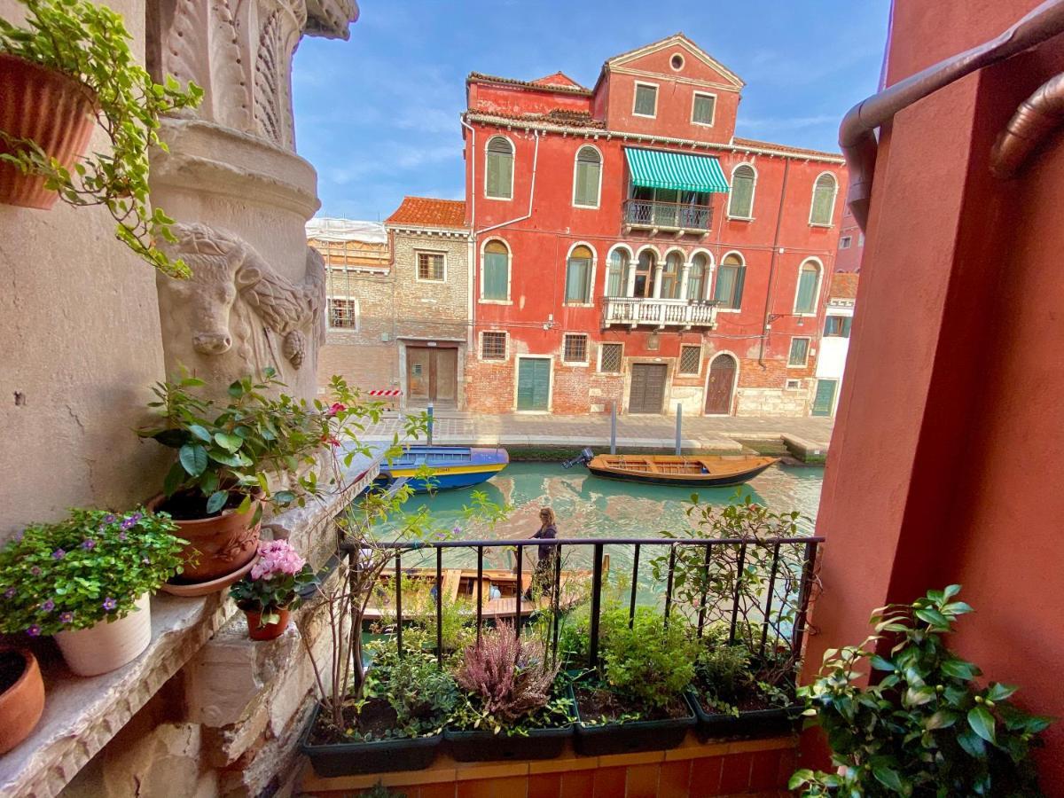 CA CAMMELLO private terrace&canal view Venezia Esterno foto
